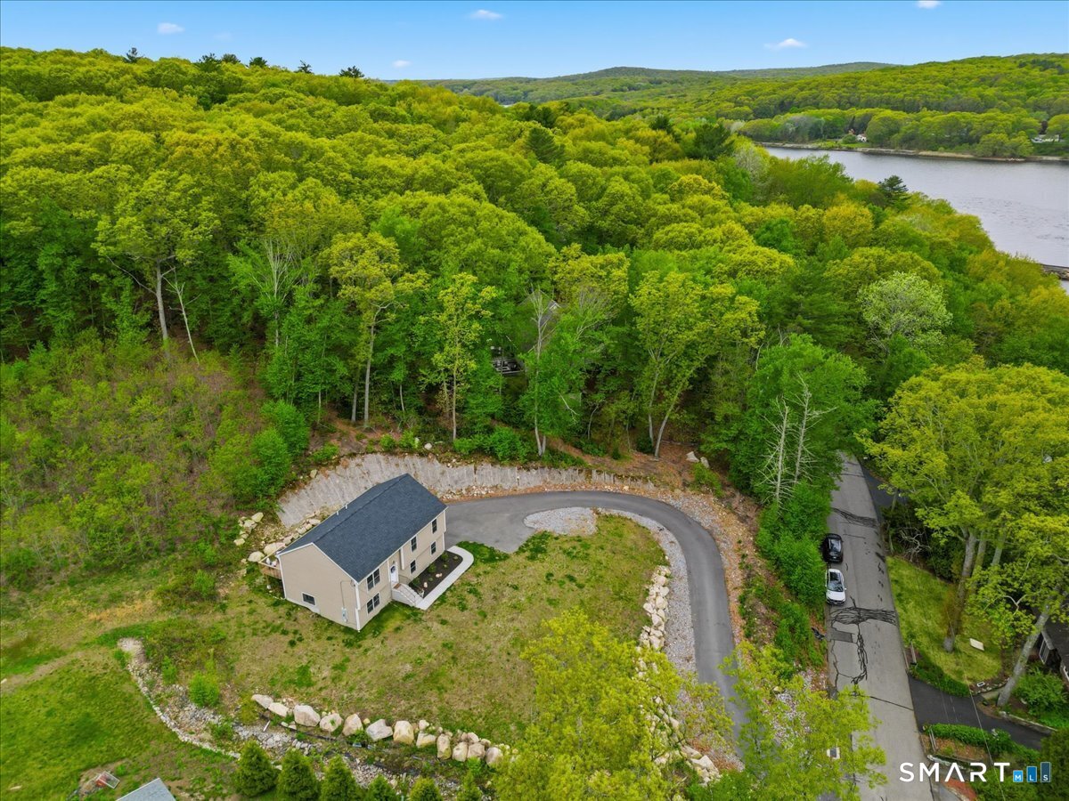 21 Tanager Lane Ledyard CT 06335