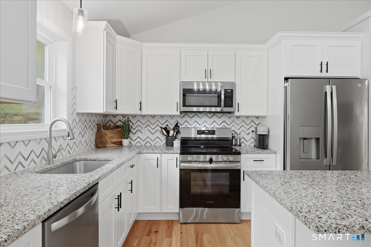 21 Tanager Lane Ledyard CT 06335