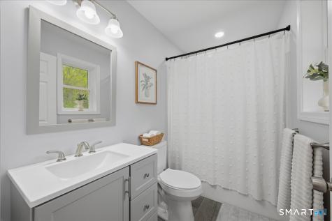 21 Tanager Lane Ledyard CT 06335