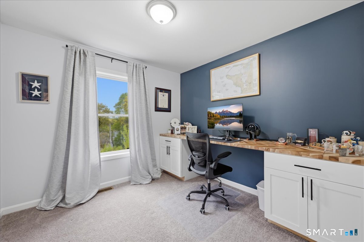 21 Tanager Lane Ledyard CT 06335