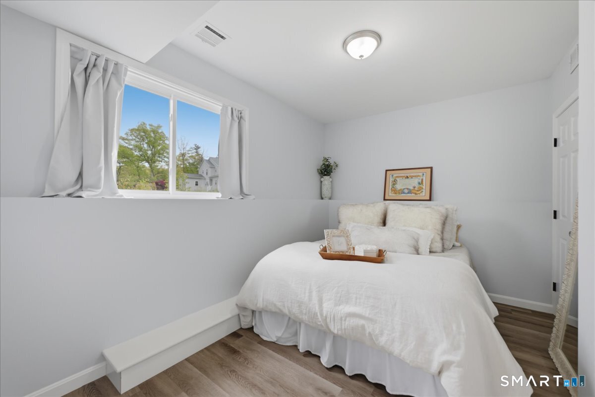 21 Tanager Lane Ledyard CT 06335