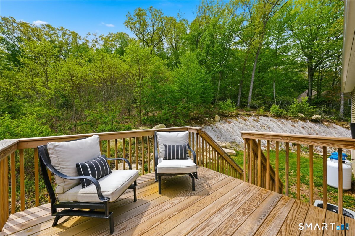 21 Tanager Lane Ledyard CT 06335
