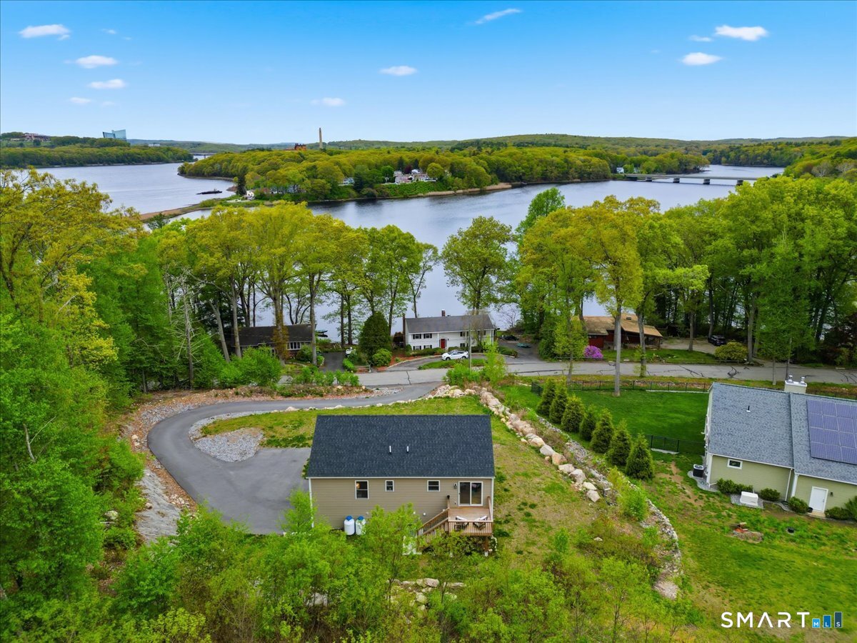 21 Tanager Lane Ledyard CT 06335