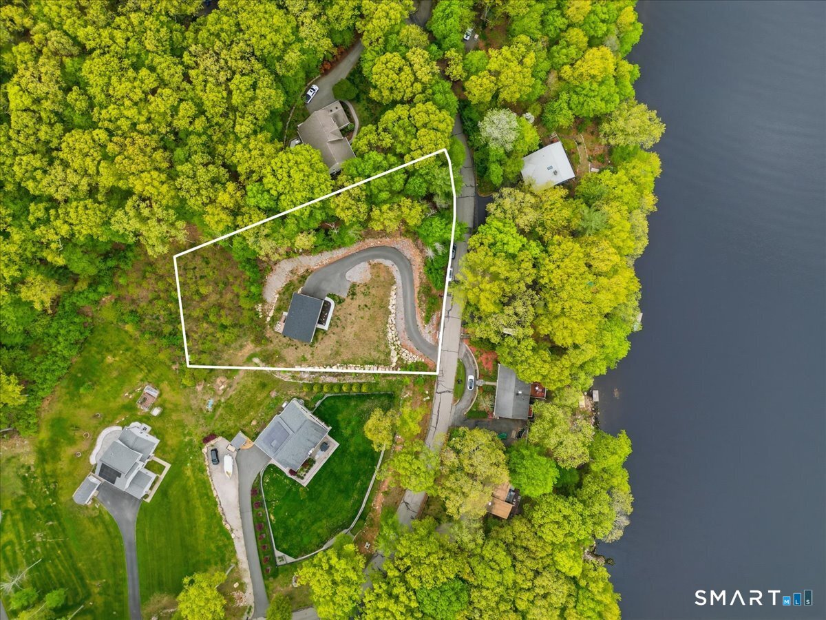 21 Tanager Lane Ledyard CT 06335