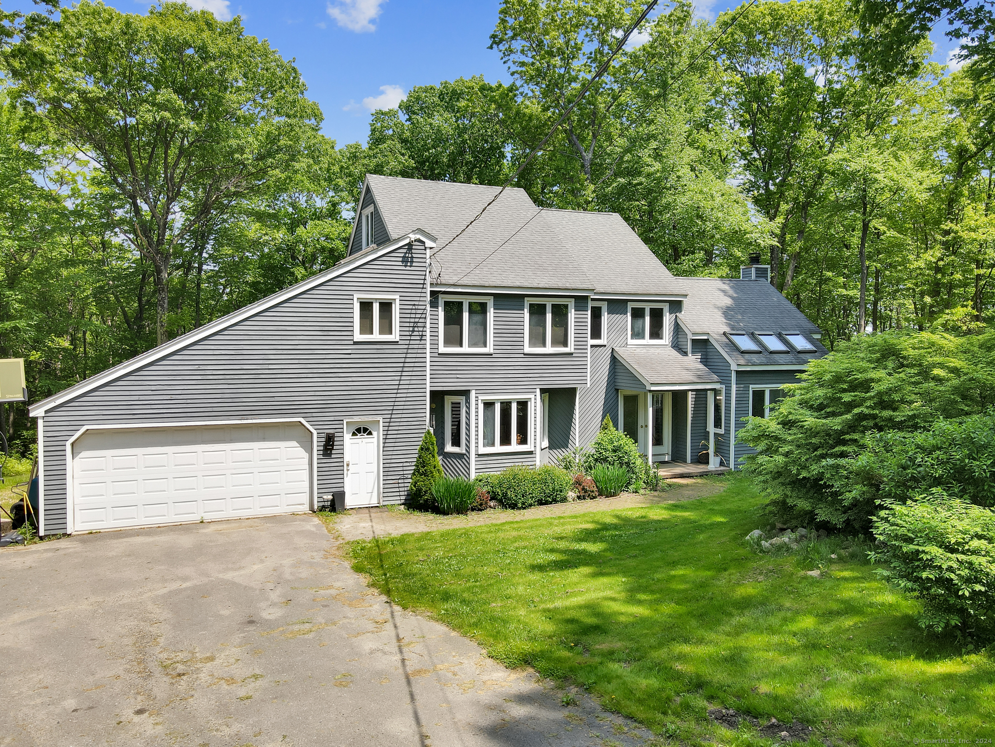 14 Two Buck Ring Burlington CT 06013