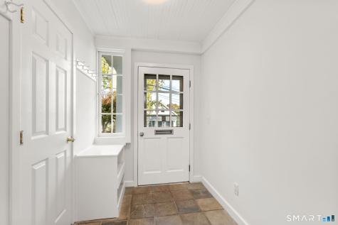 33 New England Avenue Fairfield CT 06824