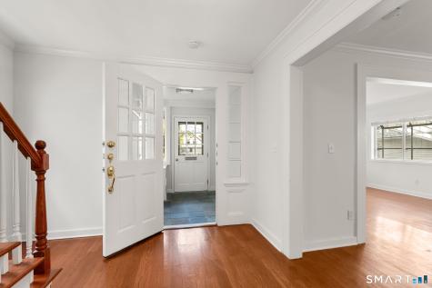 33 New England Avenue Fairfield CT 06824