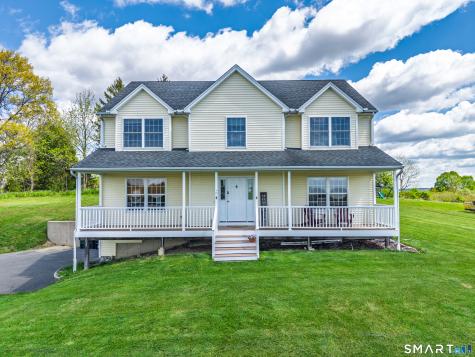 27 Maggie Court Plymouth CT 06786