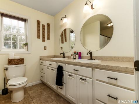 27 Maggie Court Plymouth CT 06786