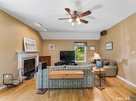 10 Ferris Road Newtown CT 06470