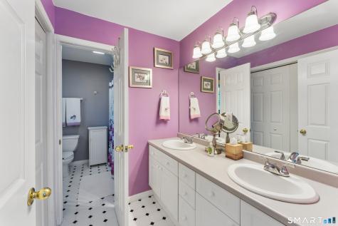 10 Ferris Road Newtown CT 06470