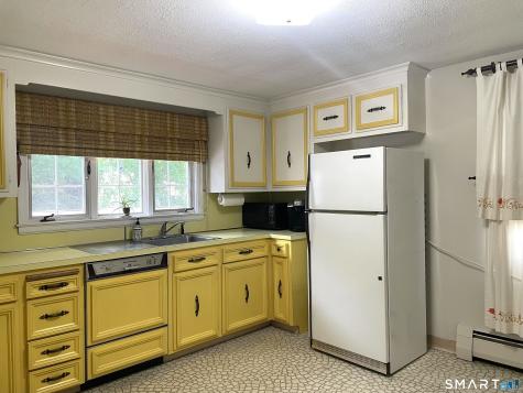 27 Fairway Drive New Britain CT 06053