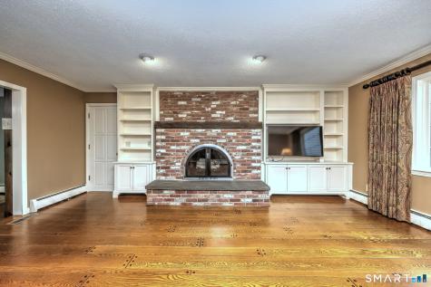 41 Tuttle Court Bethany CT 06524