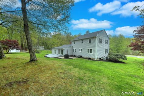 41 Tuttle Court Bethany CT 06524