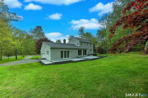41 Tuttle Court Bethany CT 06524