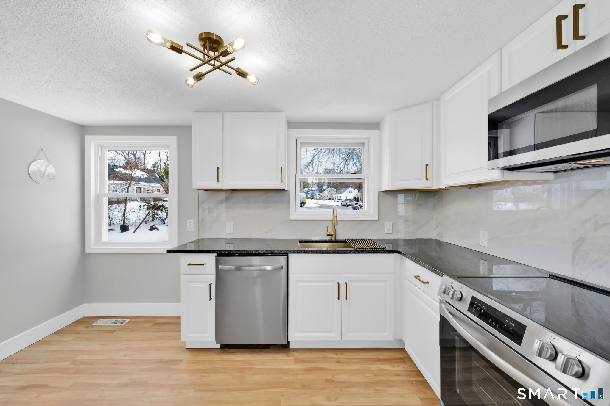 52 Vineyard Road North Haven CT 06473