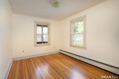 22 Pease Street North Canaan CT 06018
