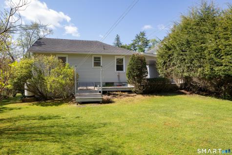 22 Pease Street North Canaan CT 06018