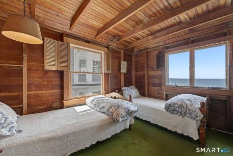96 Boardwalk Groton CT 06340