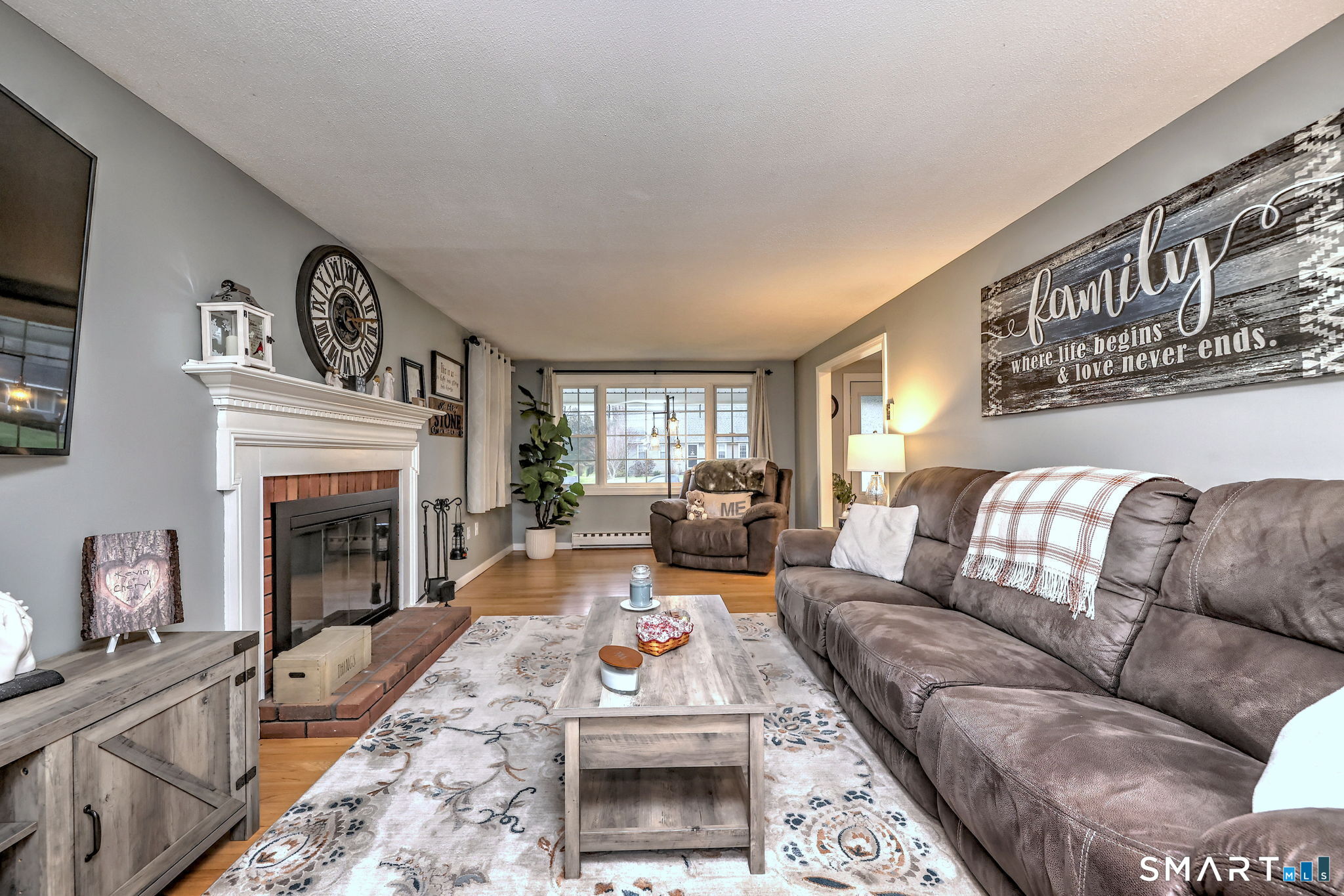 40 Sapphire Street Enfield CT 06082