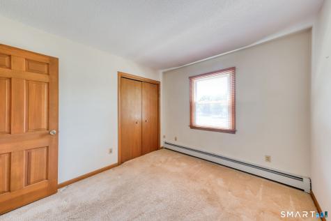 170 Garnet Lane South Windsor CT 06074