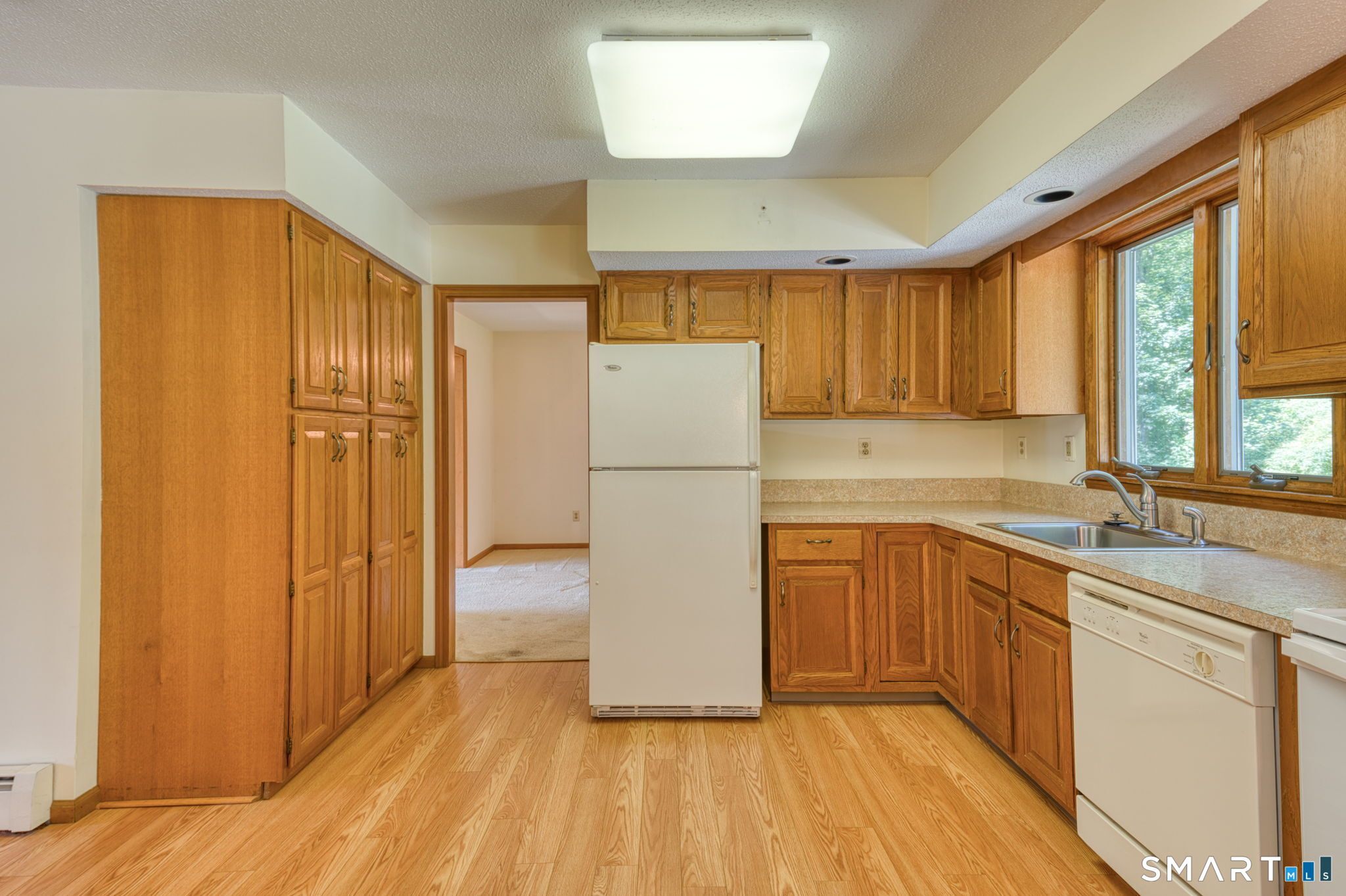 170 Garnet Lane South Windsor CT 06074