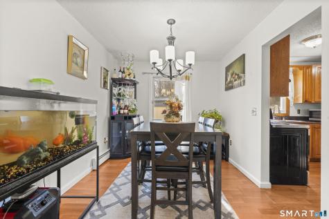 15 Kenneth Circle Waterbury CT 06710