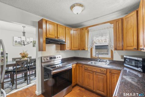 15 Kenneth Circle Waterbury CT 06710