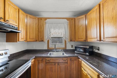 15 Kenneth Circle Waterbury CT 06710