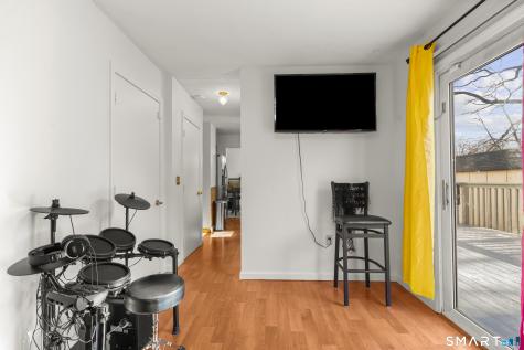 15 Kenneth Circle Waterbury CT 06710
