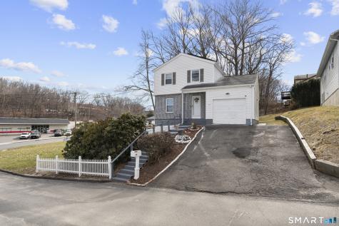 15 Kenneth Circle Waterbury CT 06710