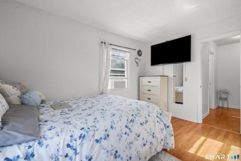 15 Kenneth Circle Waterbury CT 06710