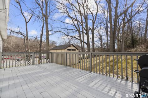 15 Kenneth Circle Waterbury CT 06710