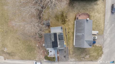 15 Kenneth Circle Waterbury CT 06710