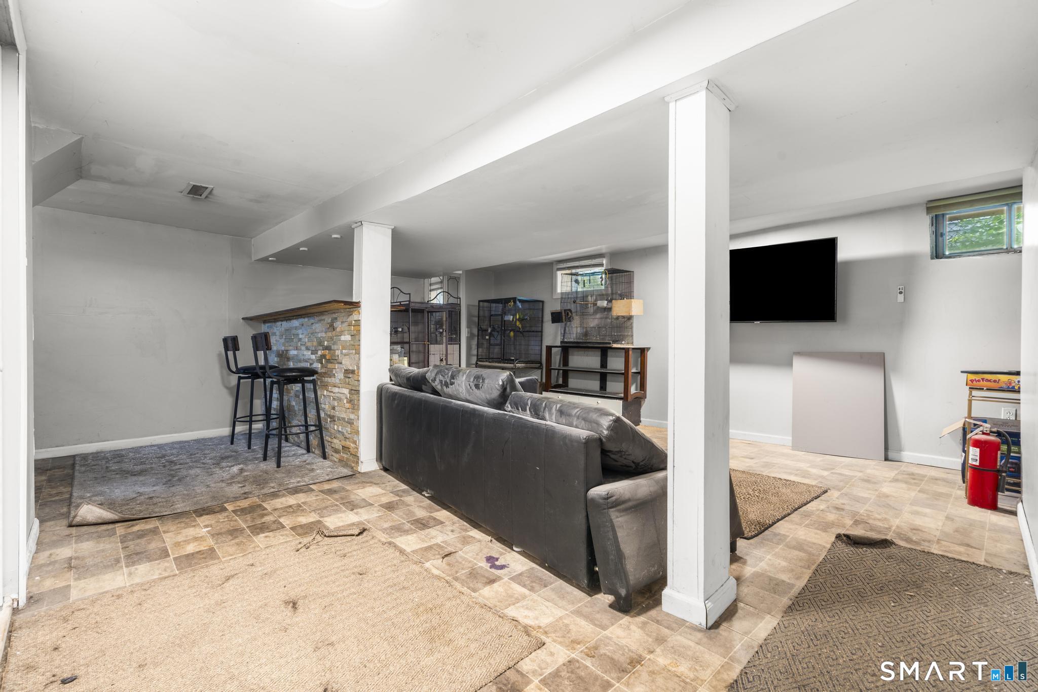 106 Peck Avenue West Haven CT 06516