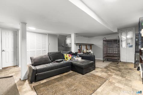 106 Peck Avenue West Haven CT 06516