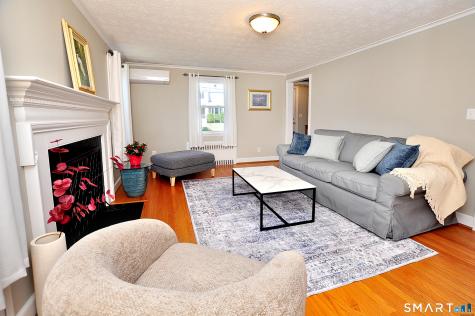 19 Fennbrook Road West Hartford CT 06119