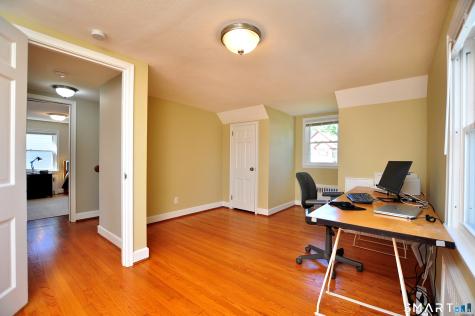19 Fennbrook Road West Hartford CT 06119