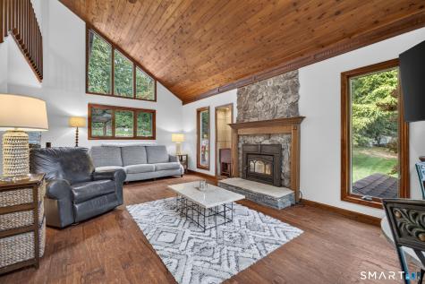 5 Connally Drive Old Saybrook CT 06475