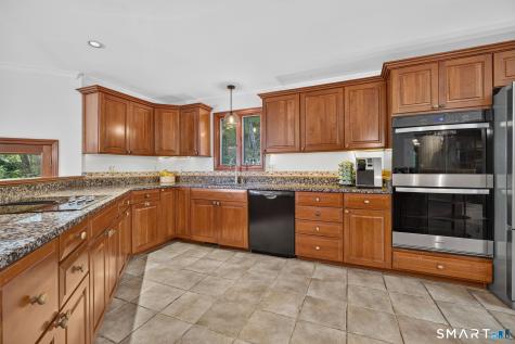 5 Connally Drive Old Saybrook CT 06475