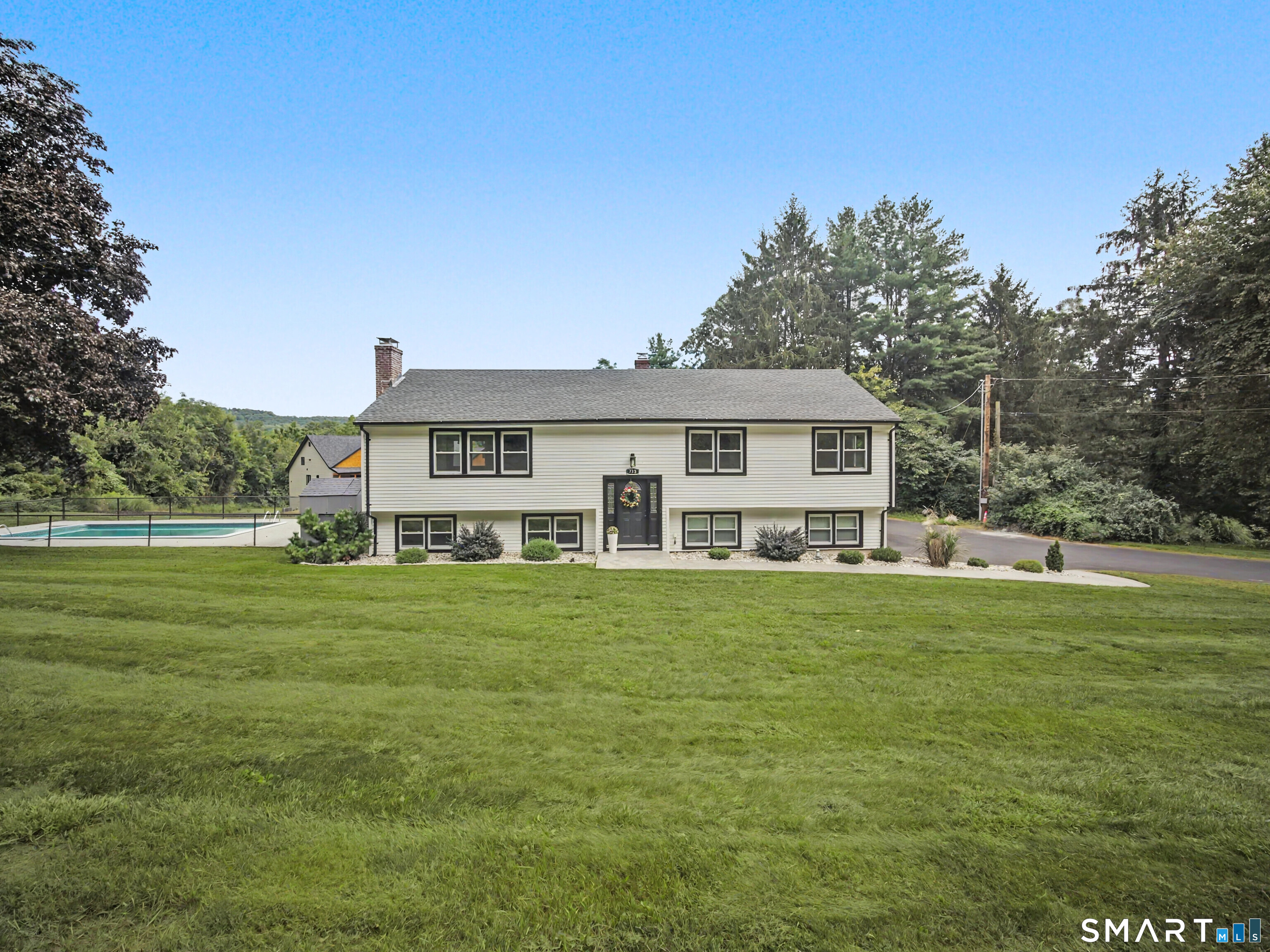 723 Totoket Road North Branford CT 06472