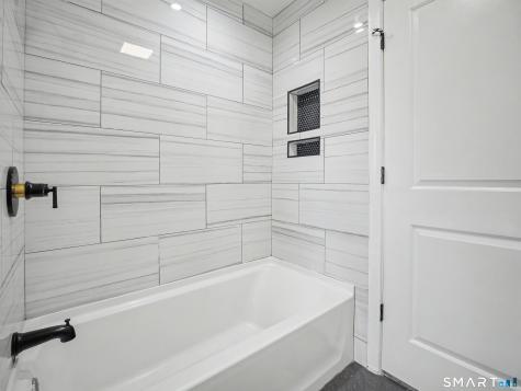 723 Totoket Road North Branford CT 06472