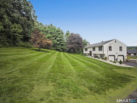 723 Totoket Road North Branford CT 06472