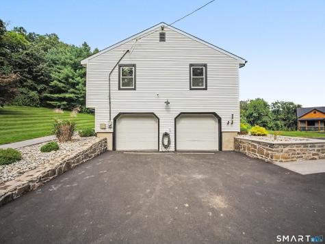 723 Totoket Road North Branford CT 06472