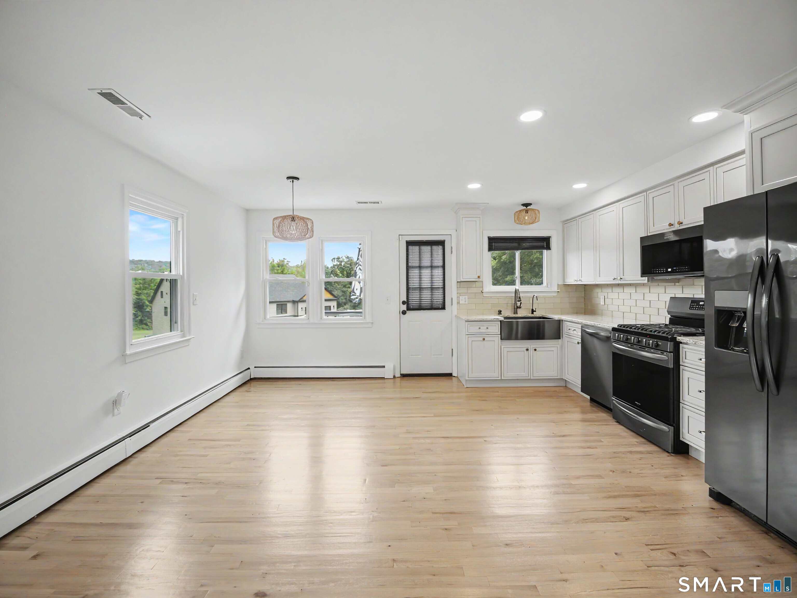 723 Totoket Road North Branford CT 06472