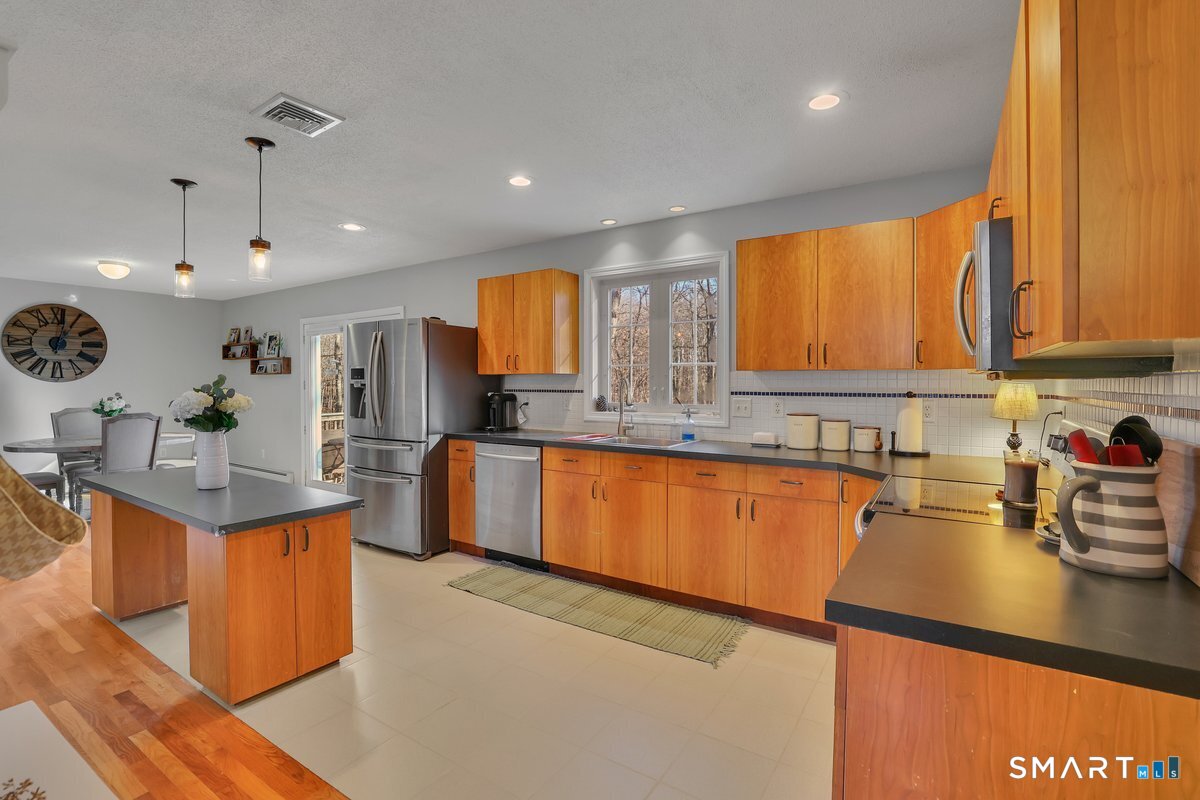 345 Hebron Road Andover CT 06232