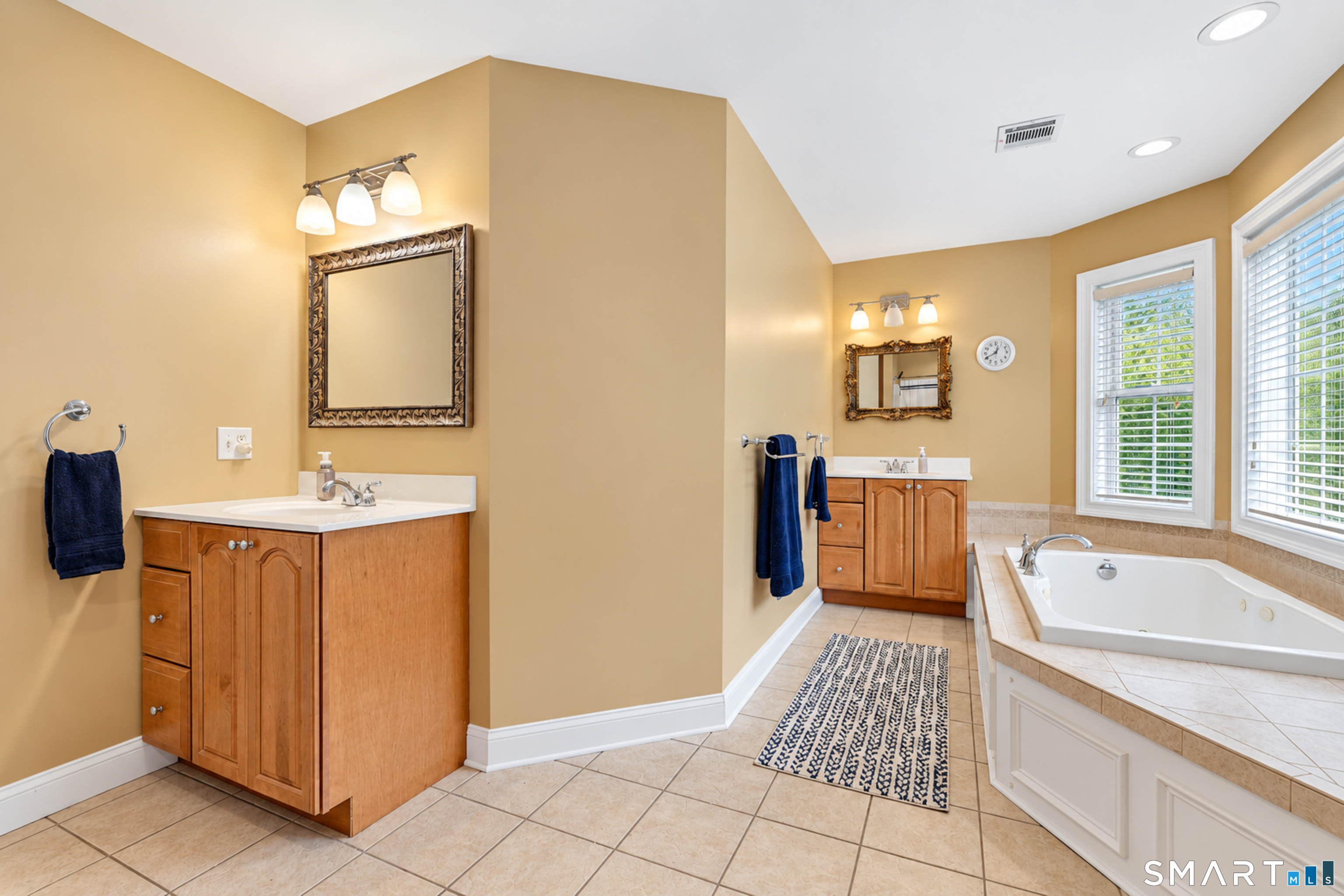 10 Two Mile Hill Road Waterford CT 06385