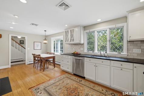 49 Apple Hill Road West Hartford CT 06117