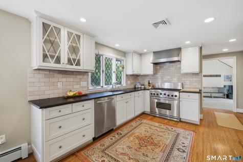 49 Apple Hill Road West Hartford CT 06117