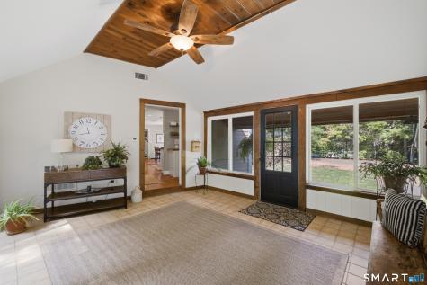 49 Apple Hill Road West Hartford CT 06117